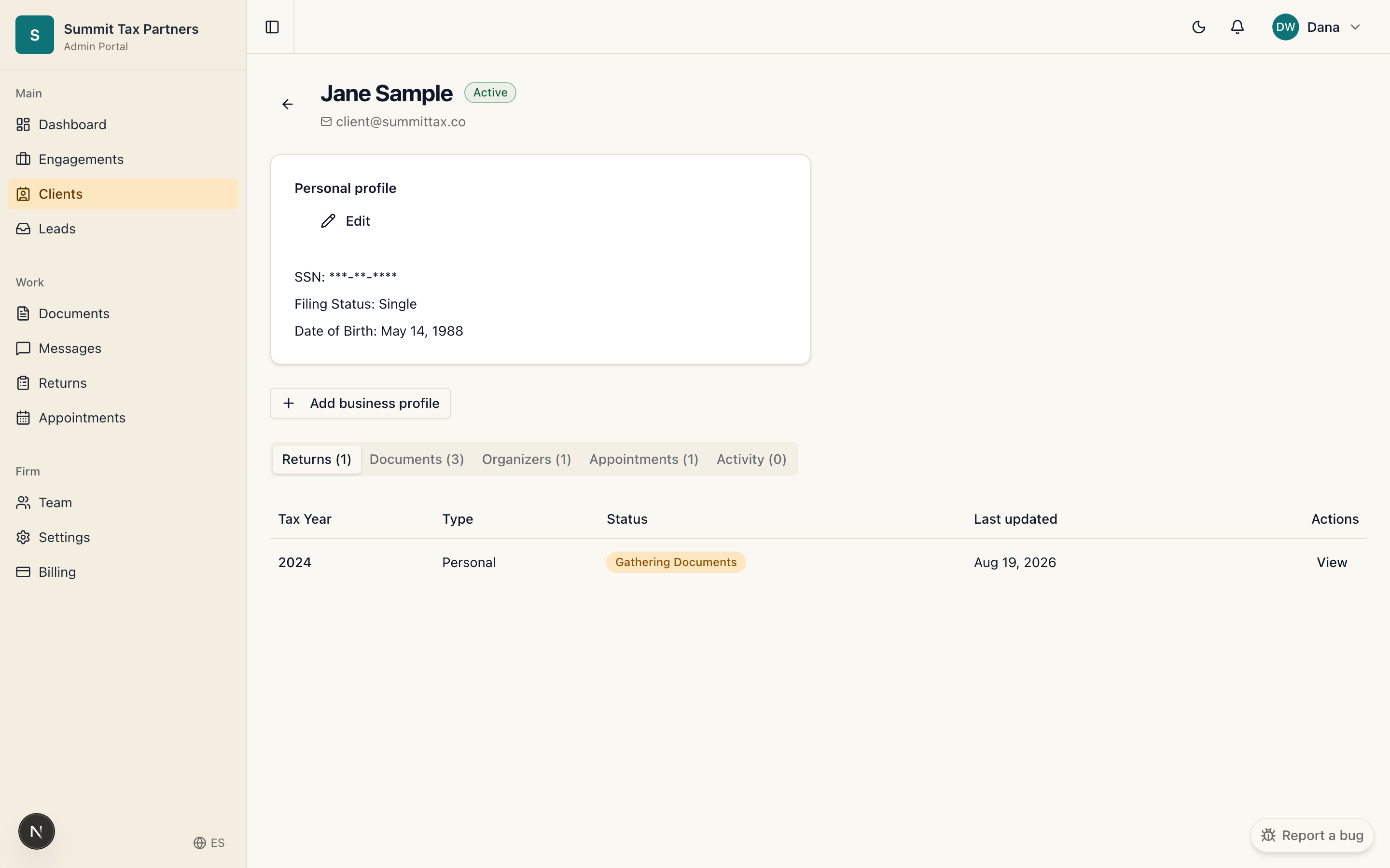 A client record showing their questionnaires and organizer progress